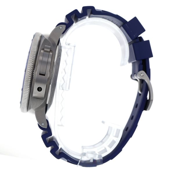 Panerai Submersible PAM00982